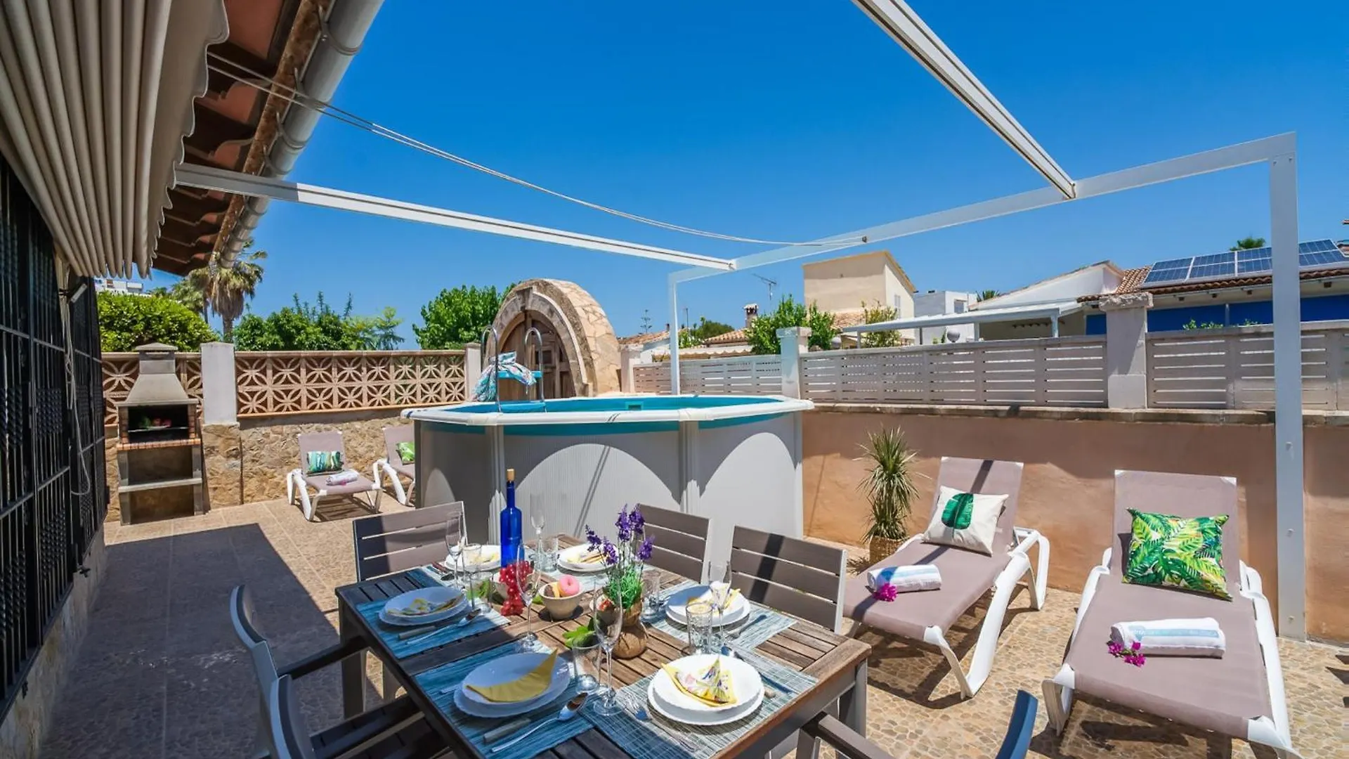 Charming Holiday Home For 6 Guests 알쿠디아