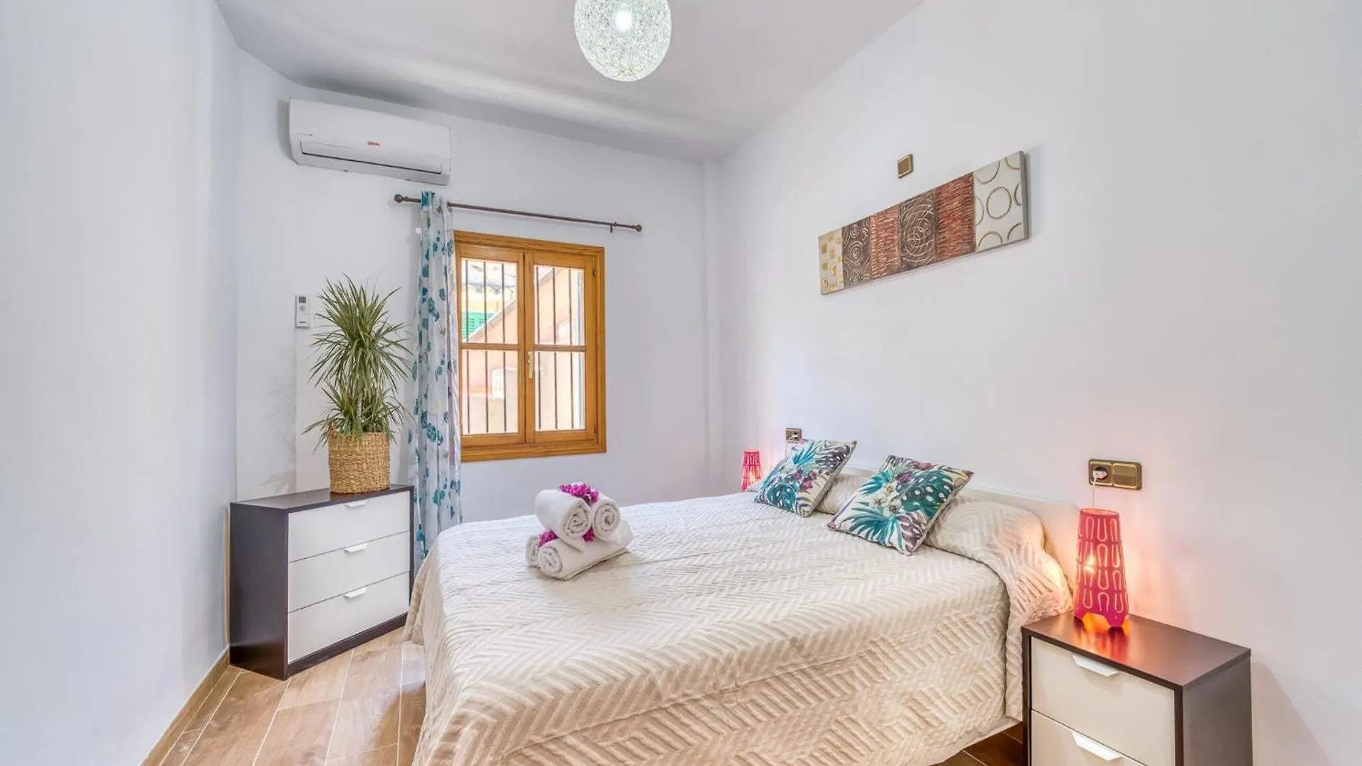 Charming Holiday Home For 6 Guests 알쿠디아