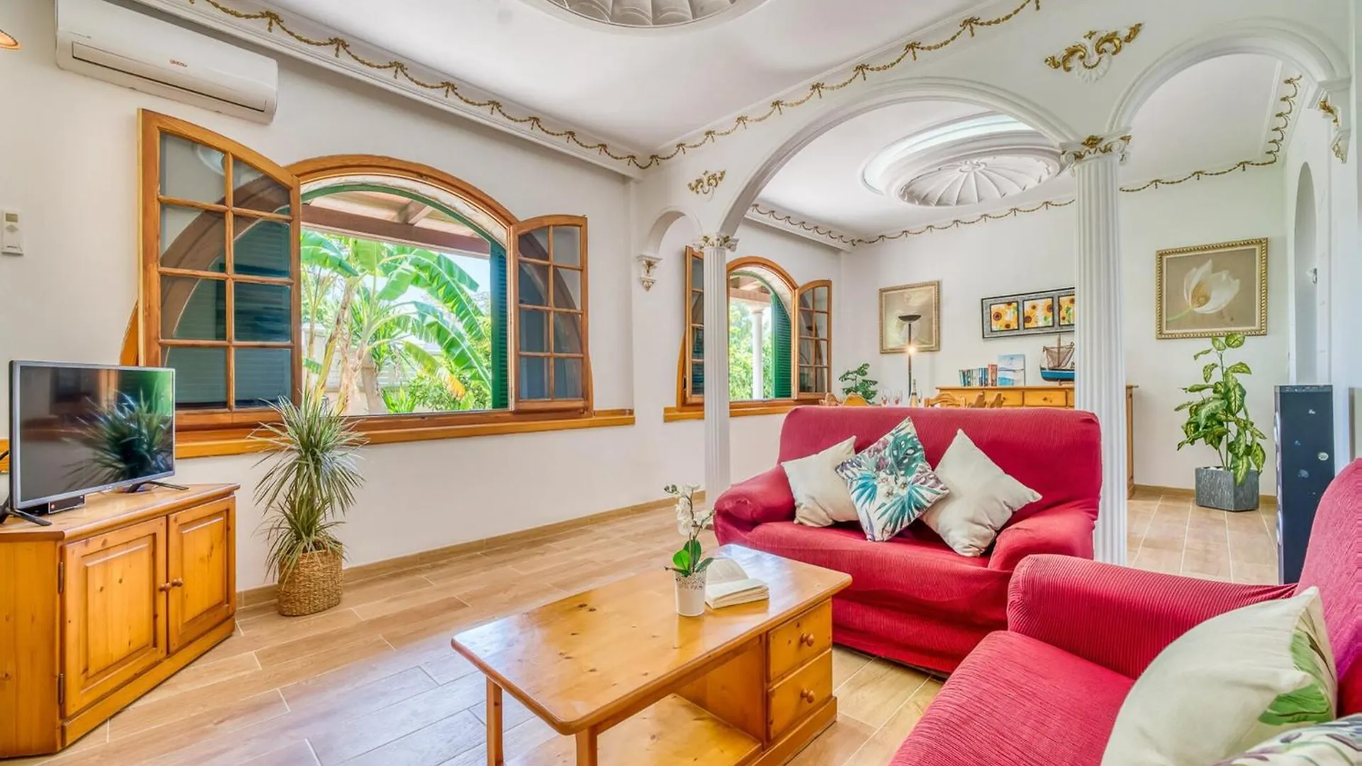 Charming Holiday Home For 6 Guests 알쿠디아