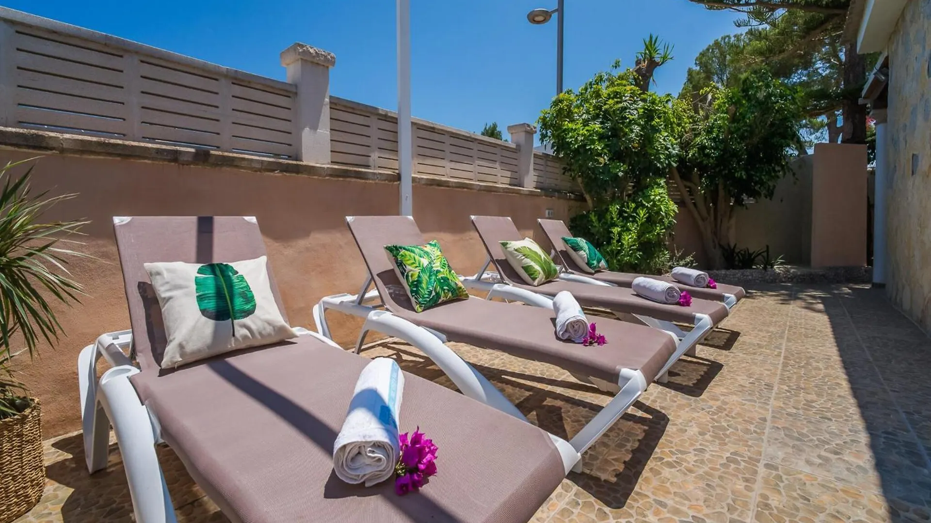 Charming Holiday Home For 6 Guests Alcúdia