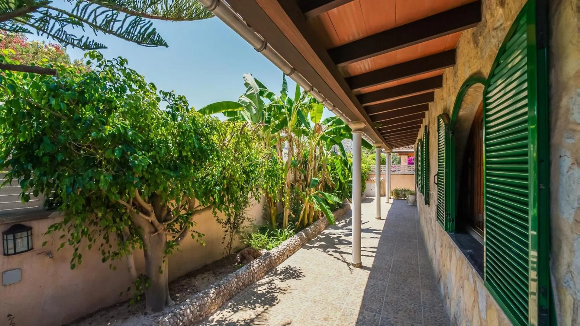 Charming Holiday Home For 6 Guests 알쿠디아